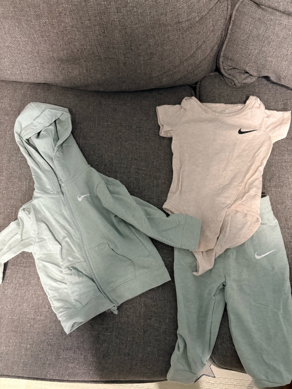 Nike Baby 3-Piece Set - Mint Green & Cream